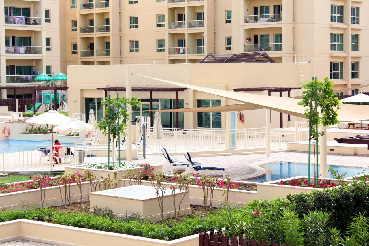 New Arabian Al Dhafra 2 The Greens 1 Br Dubai Exterior foto